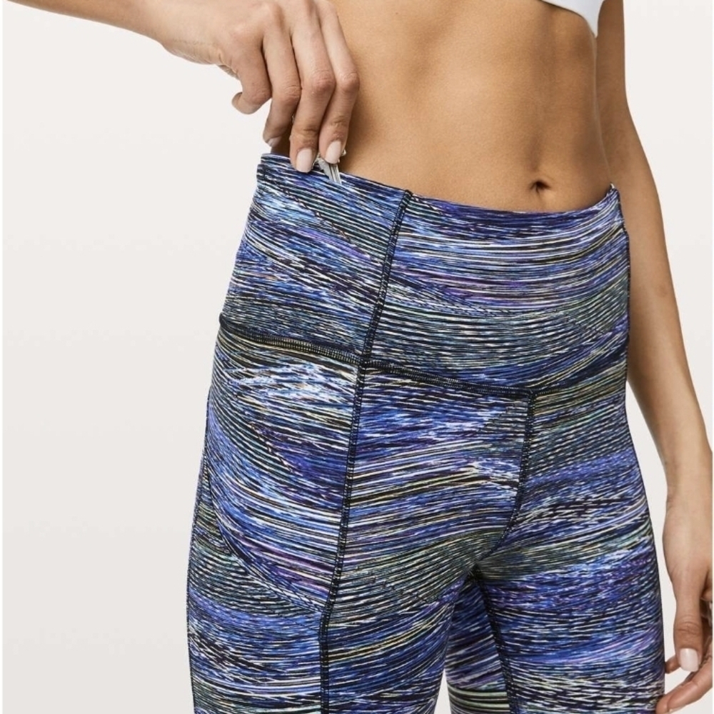 Lululemon Athletica Blue and Green Patterned Leggings Size 6 - Picture 5 of 12